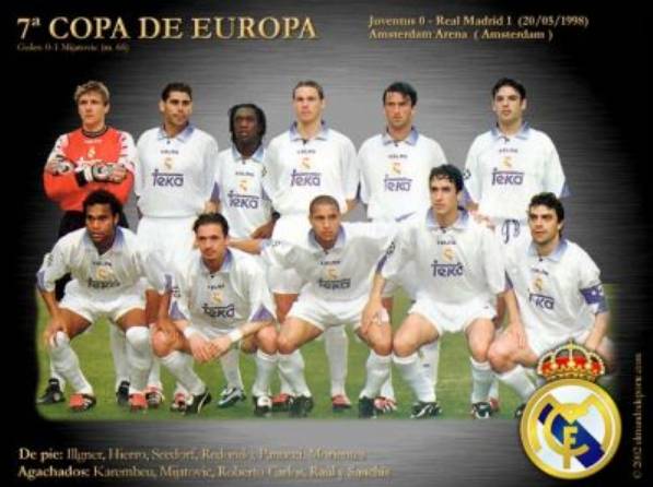 争抢篮板的 争抢篮板的