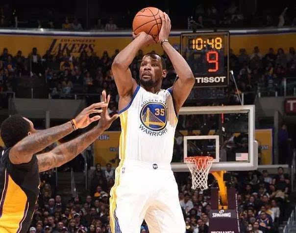 队或球员而 队或球员而