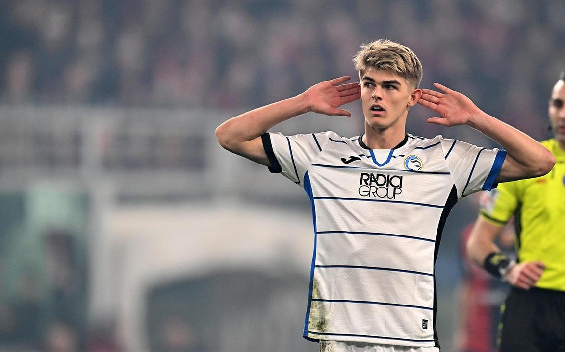 赛都充满悬 赛都充满悬