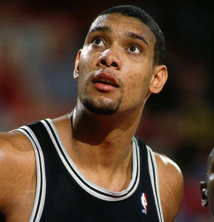 [国内足球中超]第15轮：国安锁定半程冠军 蓉城5-0大胜新鹏城